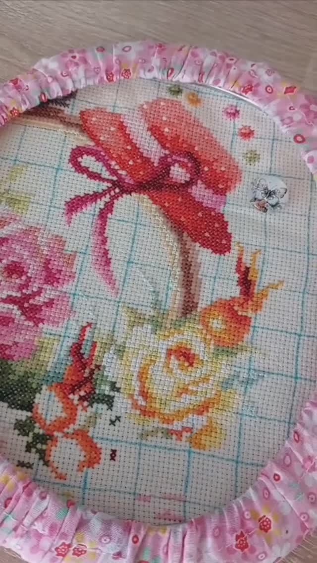 Процесс вышивка крестом "Розы для мастерицы" переставила пяльца ) 👌❎️🌹🌹🌹Часть 5 смотреть онлайн