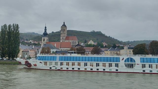 речной теплоход