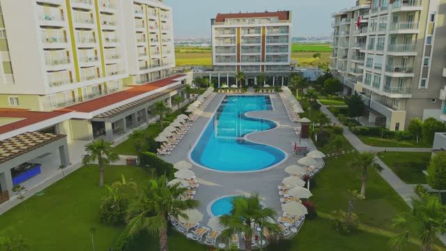 Greenwood Suites Resort 5*