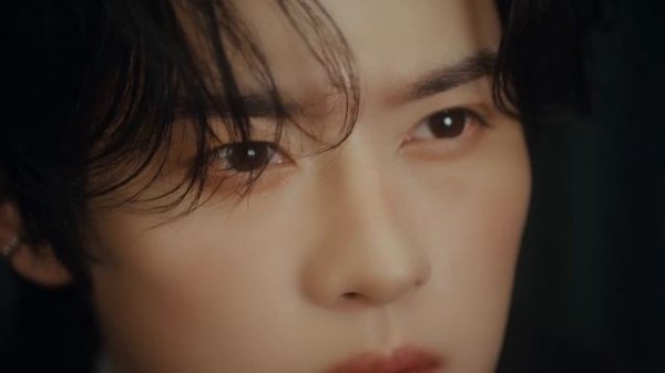 Lee Know "YOUTH" official M/V