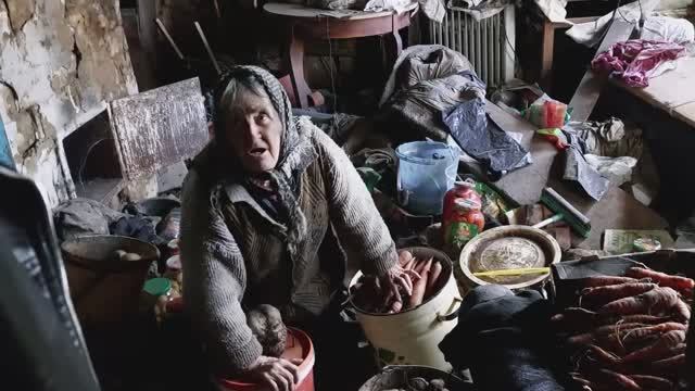 Аннушка рада гостям. смотреть онлайн