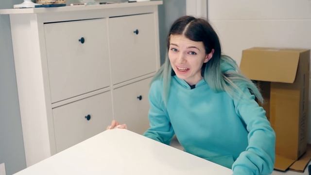 КЛЕТКА - ДОМИК ДЛЯ НОВОГО ПИТОМЦА | У НАС НОВЫЙ ПИТОМЕЦ - ЭЛИС И БАТТЕРС В ШОКЕ смотреть онлайн