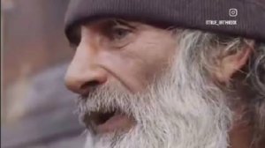 Старец - отшельник, который живет в горах. Любите Бога! Держитесь железно за Бога!