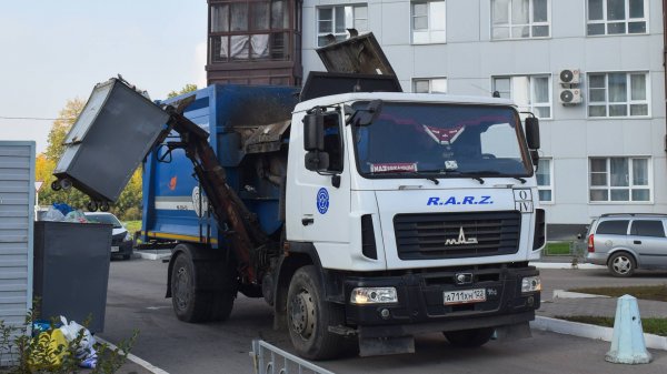 Мусоровоз МК-3554-03 на шасси МАЗ-534025 (А 711 ХН 122)  / Garbage truck MAZ.