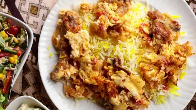 Плов с курицей на сковороде смотреть онлайн