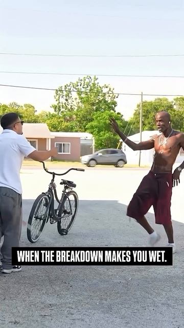 Blind Man Pulls Off the Most Unexpected Prank Ever! смотреть онлайн