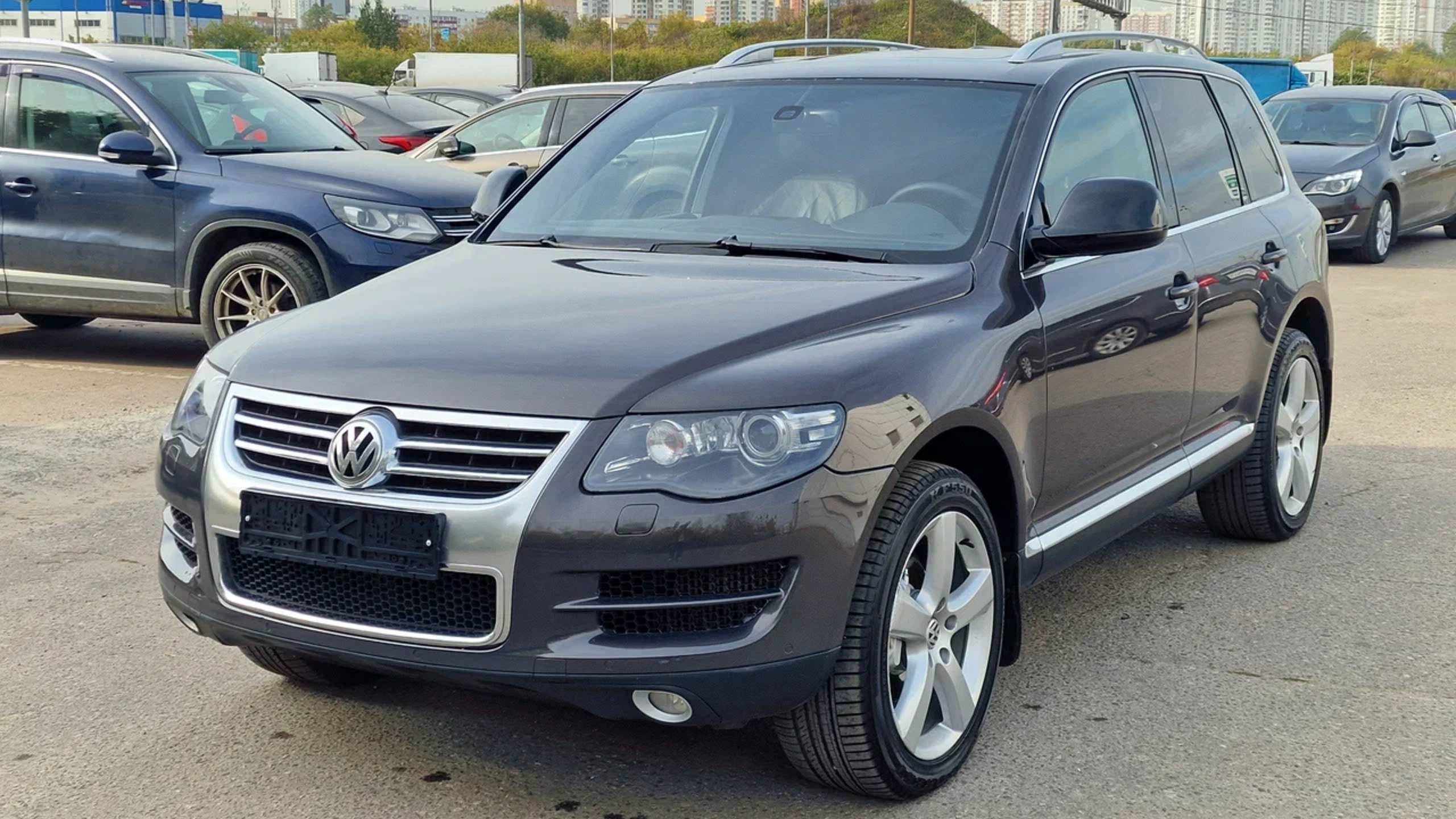 Volkswagen Touareg (2009) смотреть онлайн