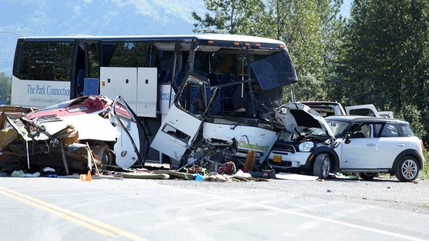 Аварии и ДТП на дорогах ТОРОПЫГИ за рулем смотреть онлайн