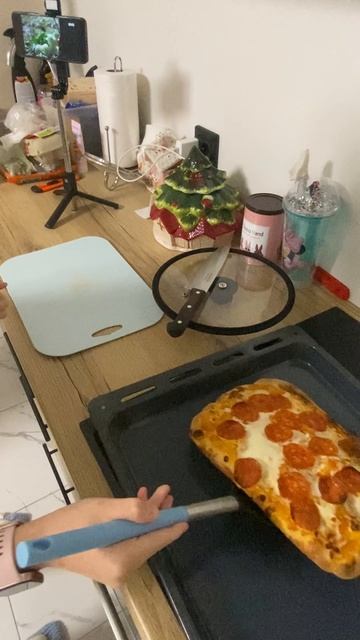 Замороженная пепперони смотреть онлайн