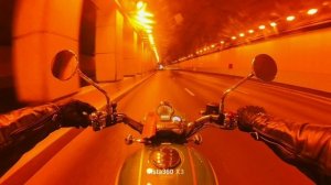 Royal Enfield Classic 650 безмолвная езда по Садовому кольцу для беговой дорожки