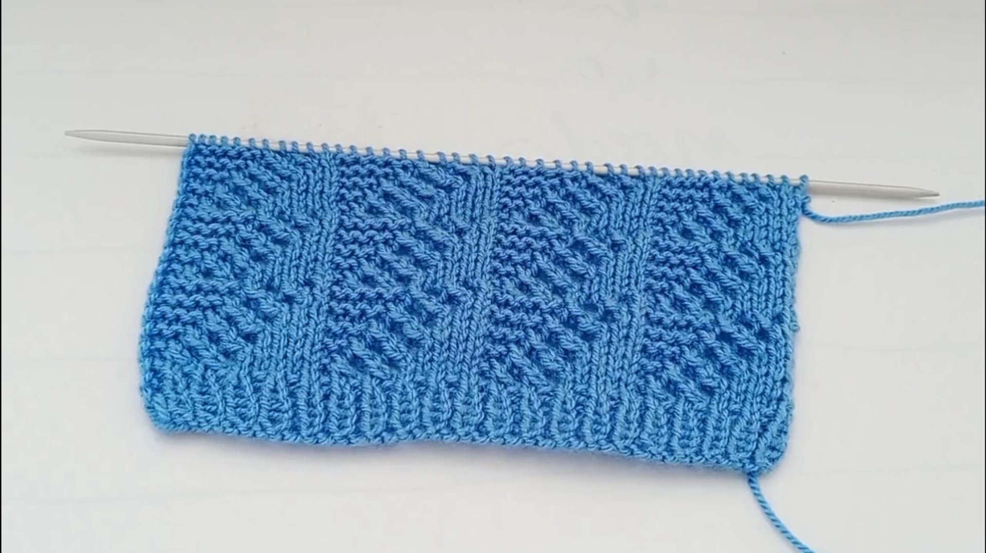 Ажурный узор спицами поворотными и круговыми рядами. Схема узора. смотреть онлайн