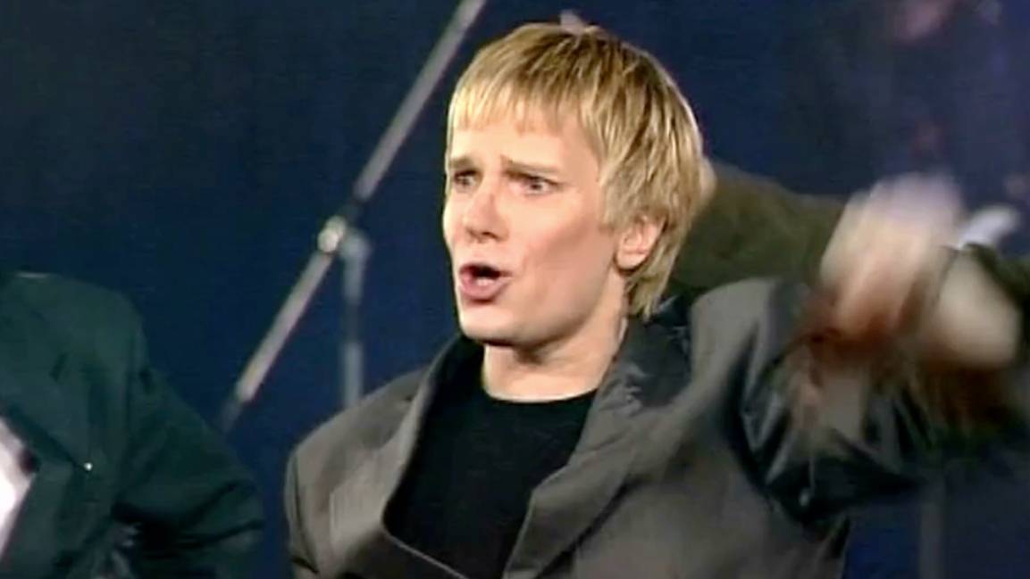 Матч-реванш- НАШЕ ВРЕМЯ vs ВИКТОР САЛТЫКОВ с песней ОСТРОВОК :1998: смотреть онлайн