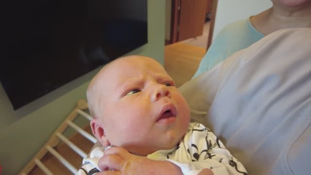 Ванечке 5 дней. 8 сентября 2025 года.