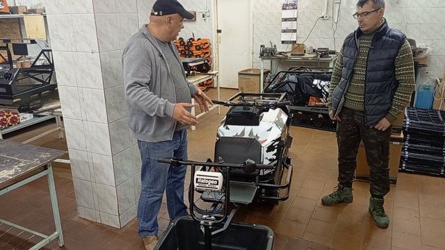 Хотели толкач , теперь он есть. смотреть онлайн