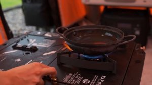 ОТДЫХ НА ПРИРОДЕ ПОД ПРОЛИВНЫМ ДОЖДЕМ В УЮТНОЙ НАДУВНОЙ ПАЛАТКЕ