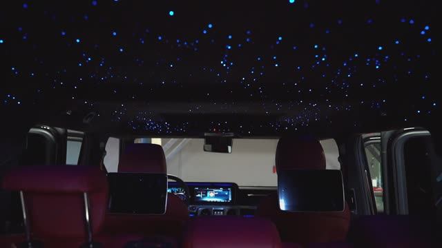 Установили звездное небо в Gelendwagen