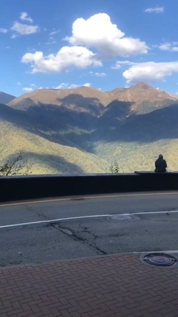 Высота 1170 отель Riders Lodge смотреть онлайн