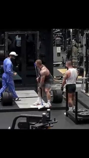 Уборщик сделал HELICOPTER