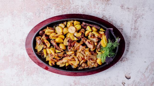 Жареная картошка с лисичками смотреть онлайн