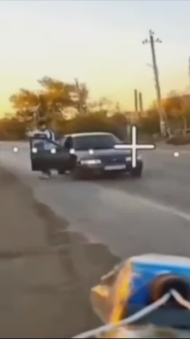 Гражданских лиц не бьет наш ждун смотреть онлайн