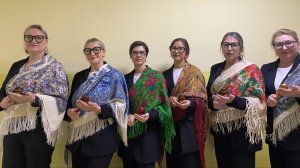 Композиция на ложках «Матушка-земля» ко Дню учителя