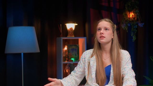 Подкаст "Не по сценарию" #1 Кира Морозова