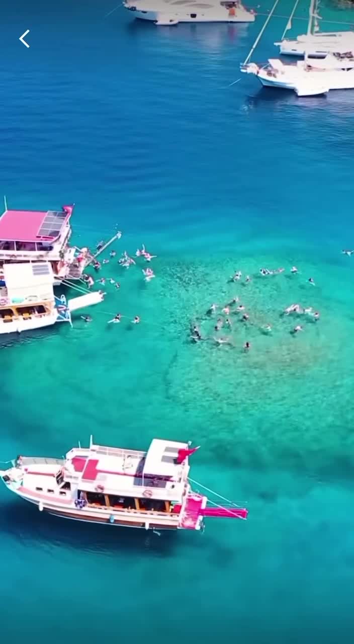 Гёчек - небольшой город на юго-западе Турции, который часто сравнивают с турецким Сан-Тропе. Здес... смотреть онлайн