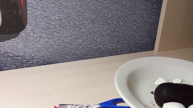 делаем сладкую машинку.mp4 смотреть онлайн