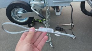 Страховочная петля прицепа на фаркоп.