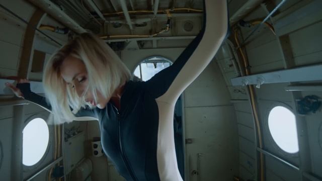 Полина Гагарина, Игорь Крутой - Море (Премьера клипа 2025) смотреть онлайн