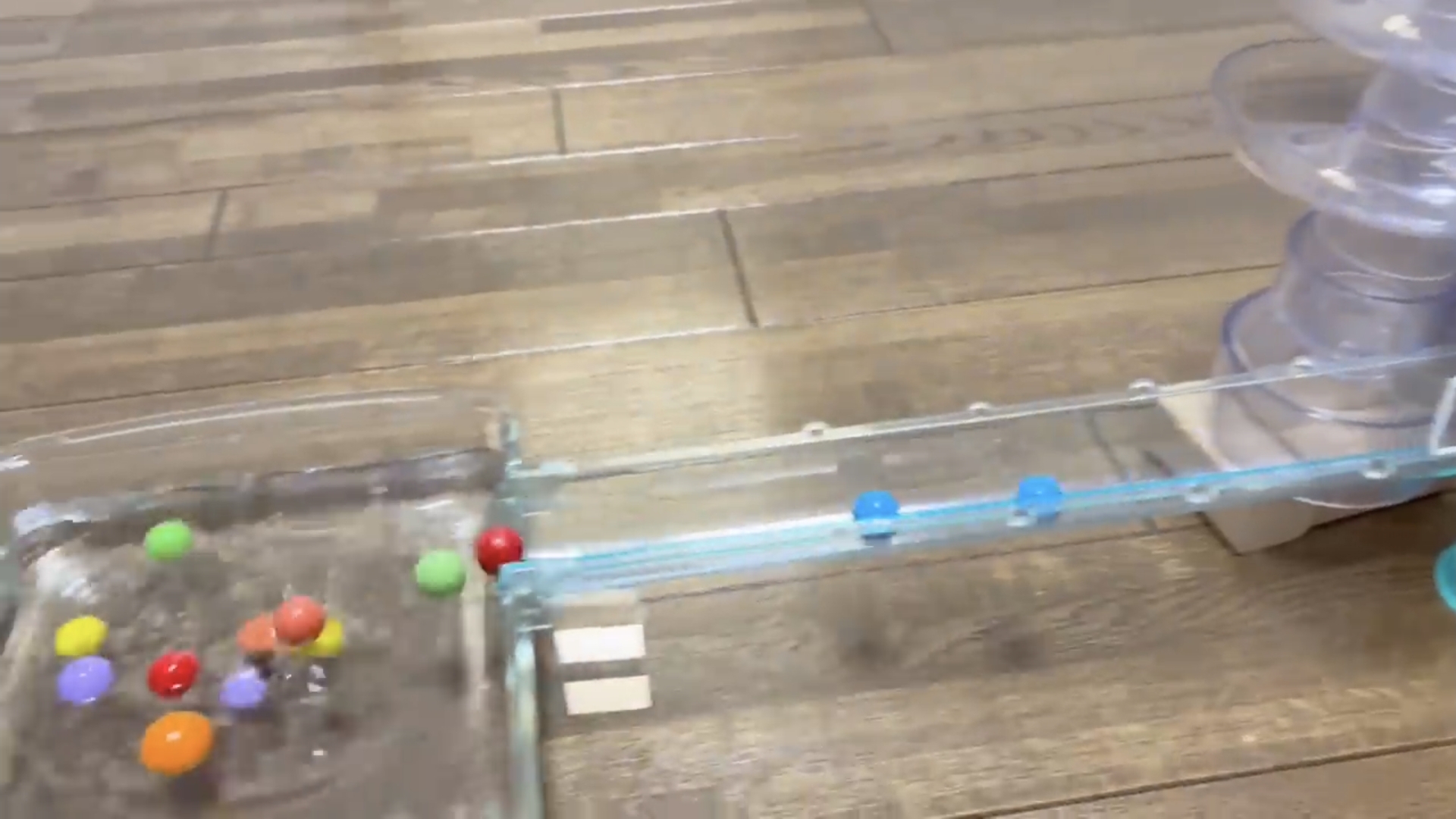 Шары катятся смотреть онлайн