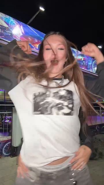 почему все говорят, что она третий лишний? смотреть онлайн