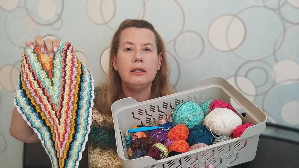 Вязальный эпизод. Возвращаюсь на канал. Что связала, какие планы. смотреть онлайн