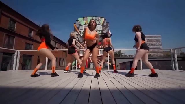 KEAN DYSSO - Juicy Butt