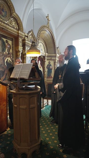 АНТИФОН 2, ГЛАС 1 | ГРЕЧЕСКИЙ НАПЕВ | ХОР БРАТИИ ВАЛААМСКОГО МОНАСТЫРЯ #пение #литургия #валаам смотреть онлайн