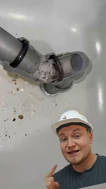 Как быстро убрать засор в трубе #shorts смотреть онлайн