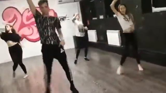 VOGUE FEMME CHOREO | Beginners 2018