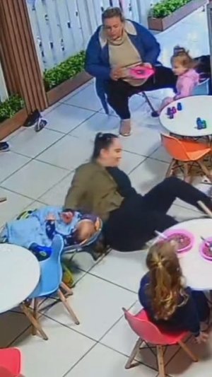 С ДЕТСТВА ШУТНИК....