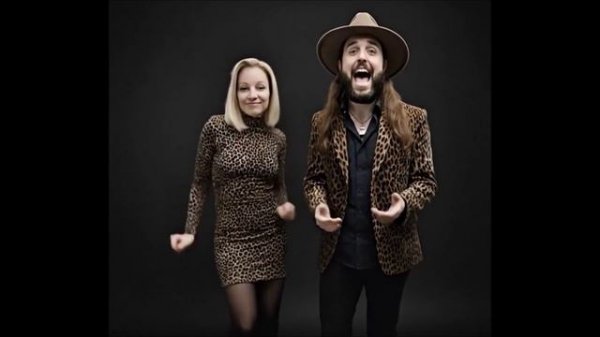 Leon Porto & Lina - Madre Dorada Rusia