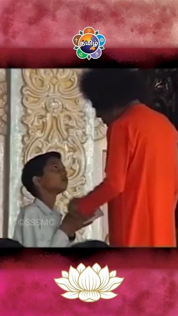 О, Саи Маа, обрати Свой любящий взгляд на нас 🙏🤍