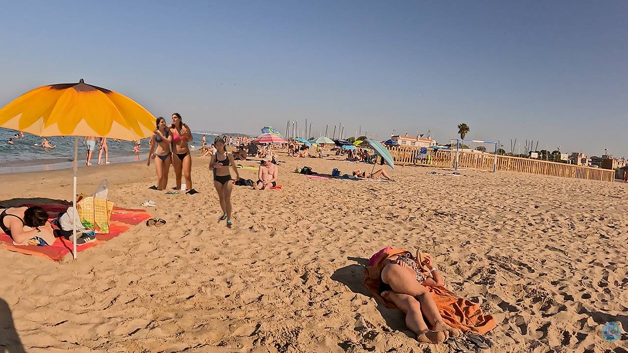 3D Waterslides - Beach Walk | 4K Tour