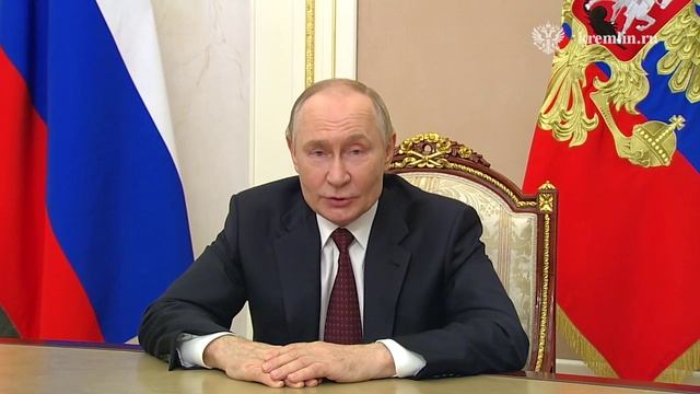 Владимир Путин поздравил педагогов с Днем учителя смотреть онлайн