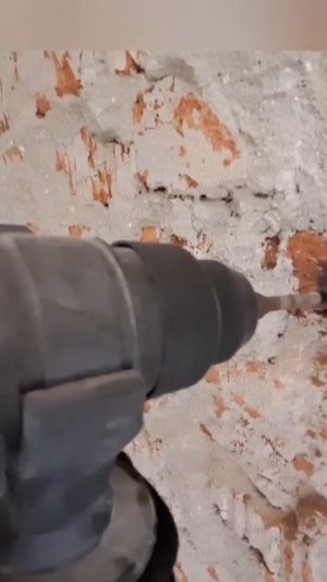 Ремонт старенького сарая.