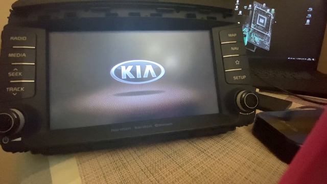 Ремонт ШГУ Kia Sorento Prime IA88434UMNG | Киа Соренто Прайм зависла на обновление логотипе Kia. смотреть онлайн