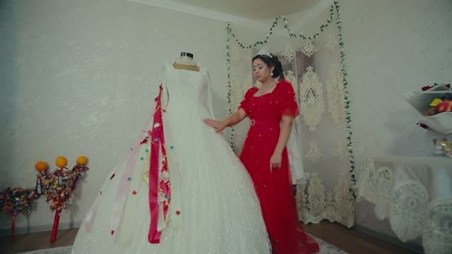 Цыганская свадьба. Лэл о пэтя горло кай о пэтя кумышан. смотреть онлайн