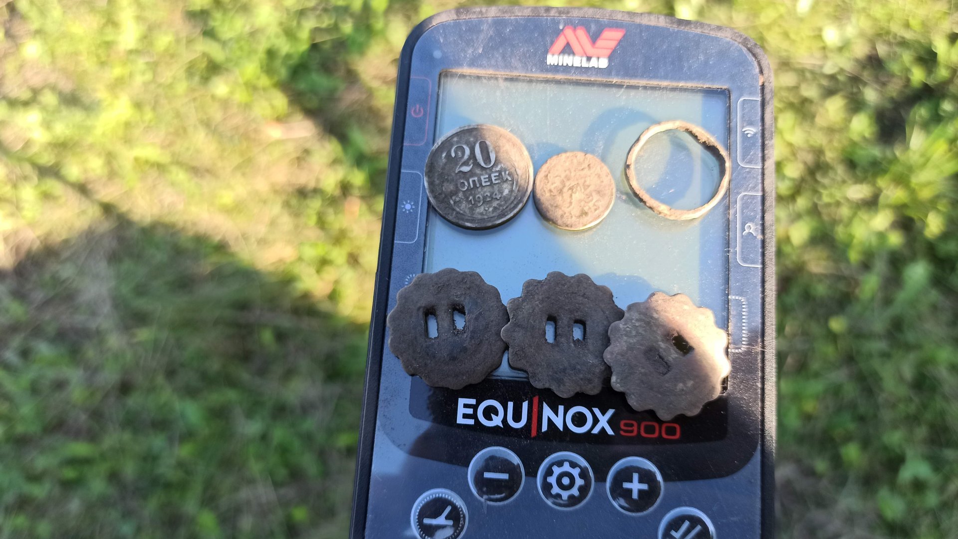EQUINOX 900 КОП МОНЕТ 2025! ПОИСК МОНЕТ С ЭКВИНОКС 900 смотреть онлайн