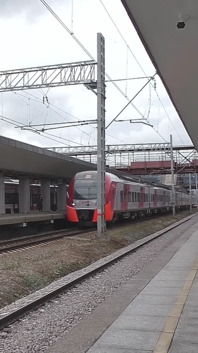 Электропоезд ЭС1-030 (ТЧ-96) скоростной поезд "Ласточка" № 703М Москва - Нижний Новгород. смотреть онлайн