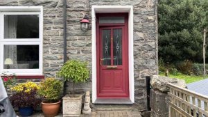 240. Ремонт продолжается, собираем мебель и навожу порядок в саду, копаем картофель.