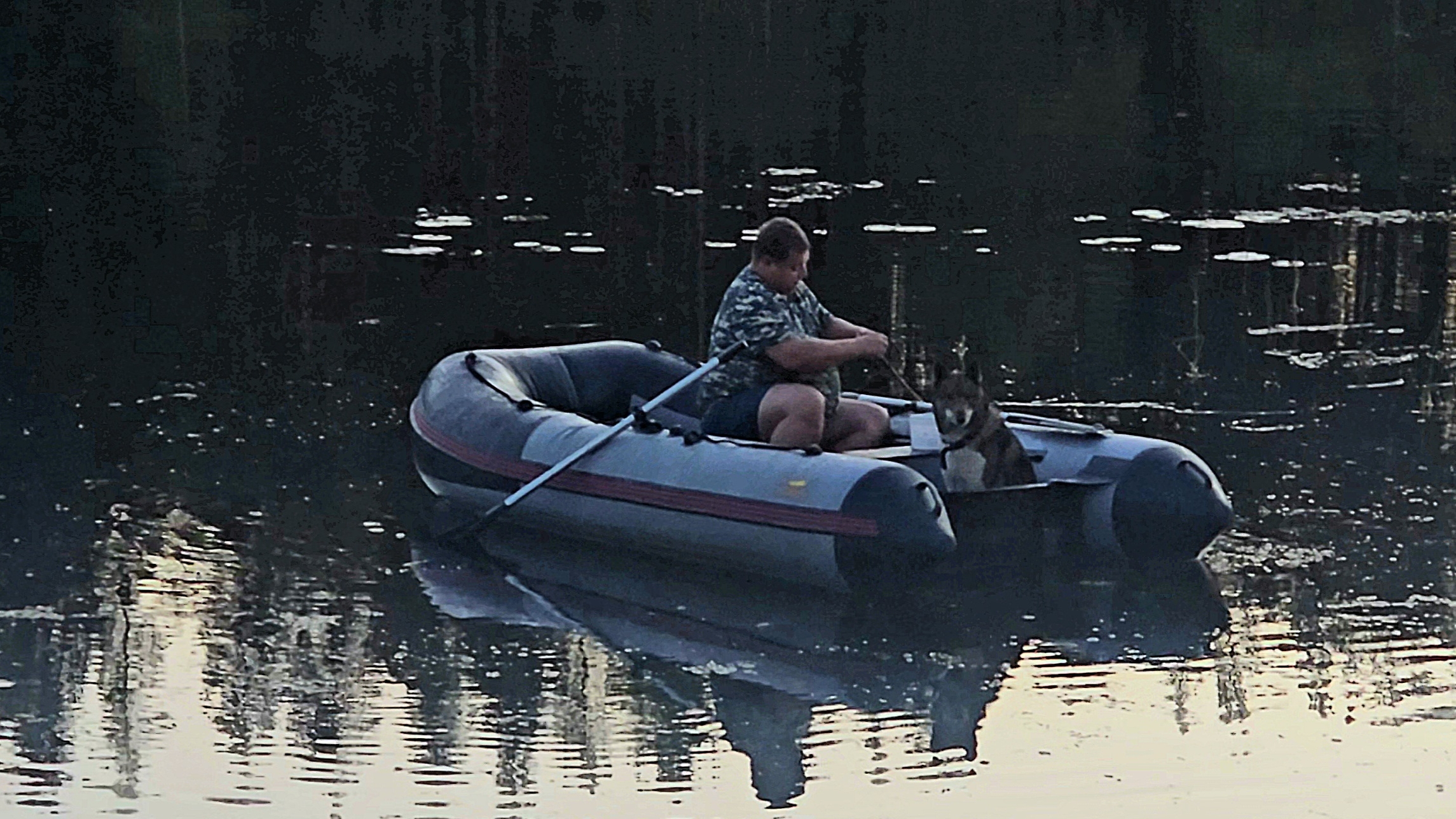 С Каюром в лодке