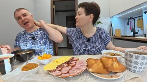 Мукбанг ТРЕБУЮ от мужа ЛАСКИ и СТРАСТИ в мой ДР) Обсудили ПЛАНЫ на вечер! Семейный обед в России